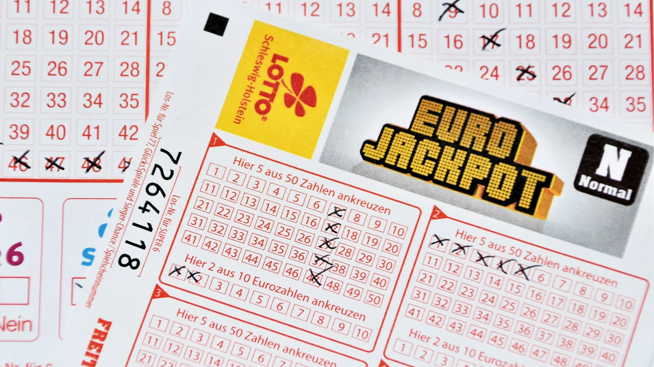 Elle gagne 71,5 millions d'euros à la loterie et perd tout à cause d'une application