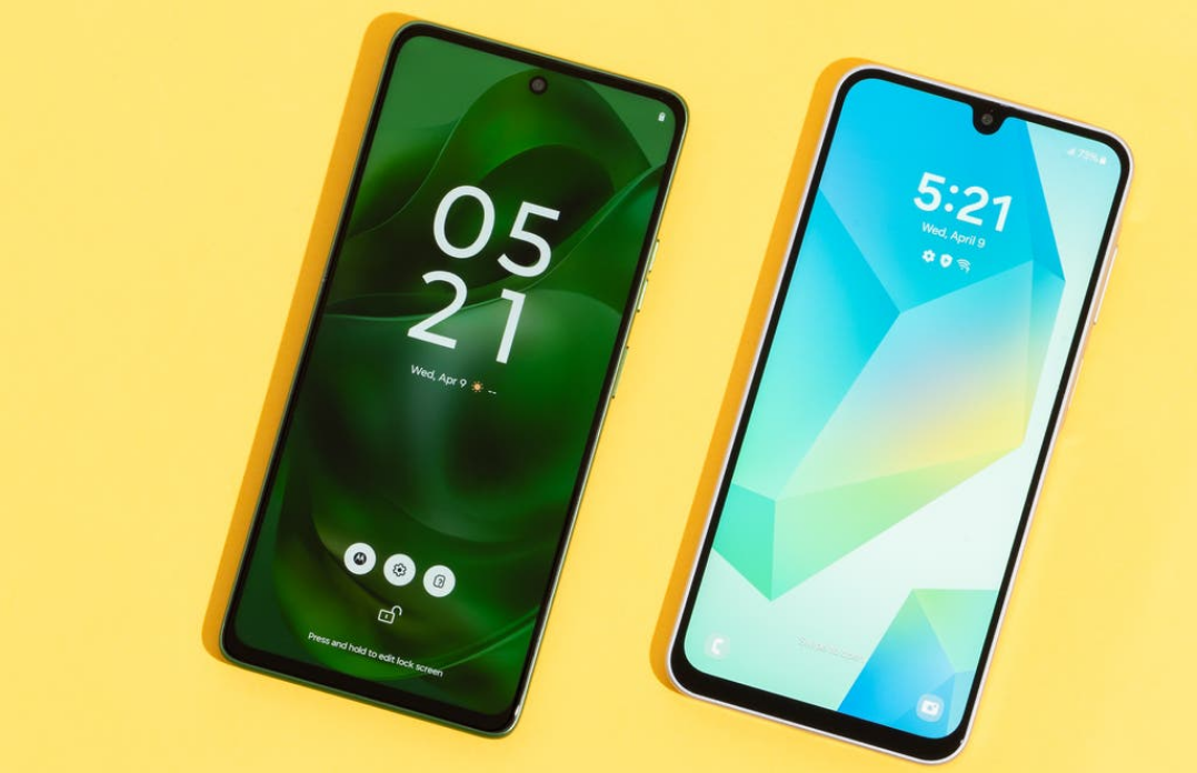 « C'est honteux ! » les boîtes de certains smartphones sont presque vides maintenant. Après les chargeurs, c’est au tour des câbles USB