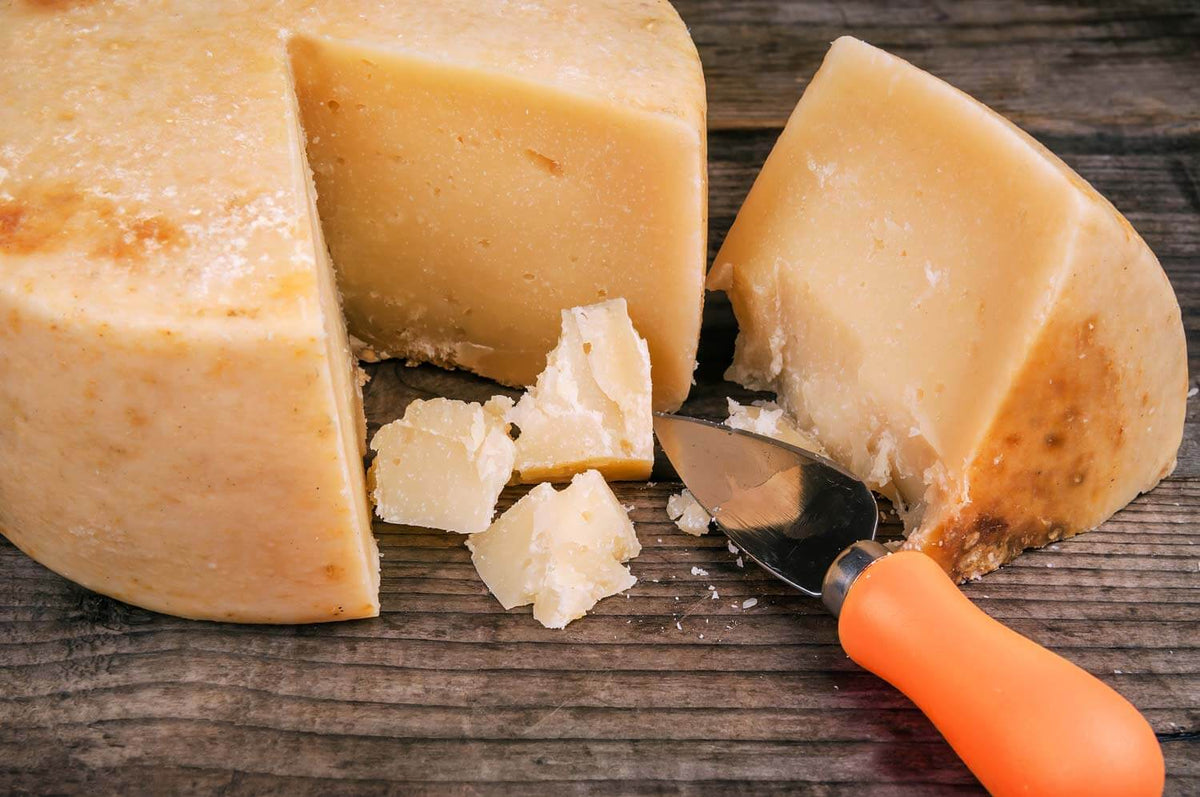 Les gens ont appris comment le parmesan était fabriqué et ils sont scandalisés