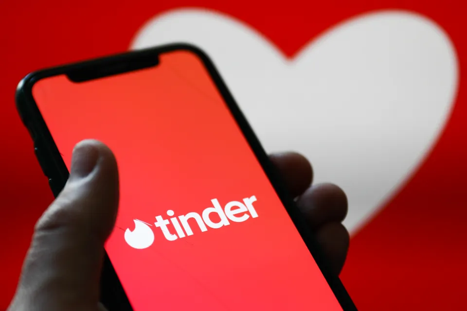 « Des usines à déception » Un breton lance une application de rencontres française pour concurrencer Tinder à l'aide de l'IA