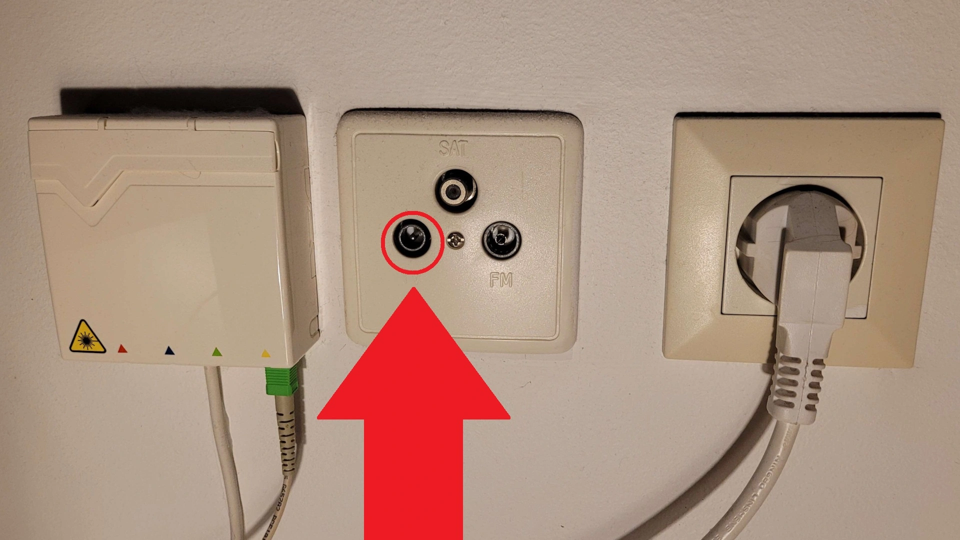 Si vous avez cette prise chez vous, c'est sans doute un trésor caché mieux que le Wi-Fi et aussi fort que l'Ethernet