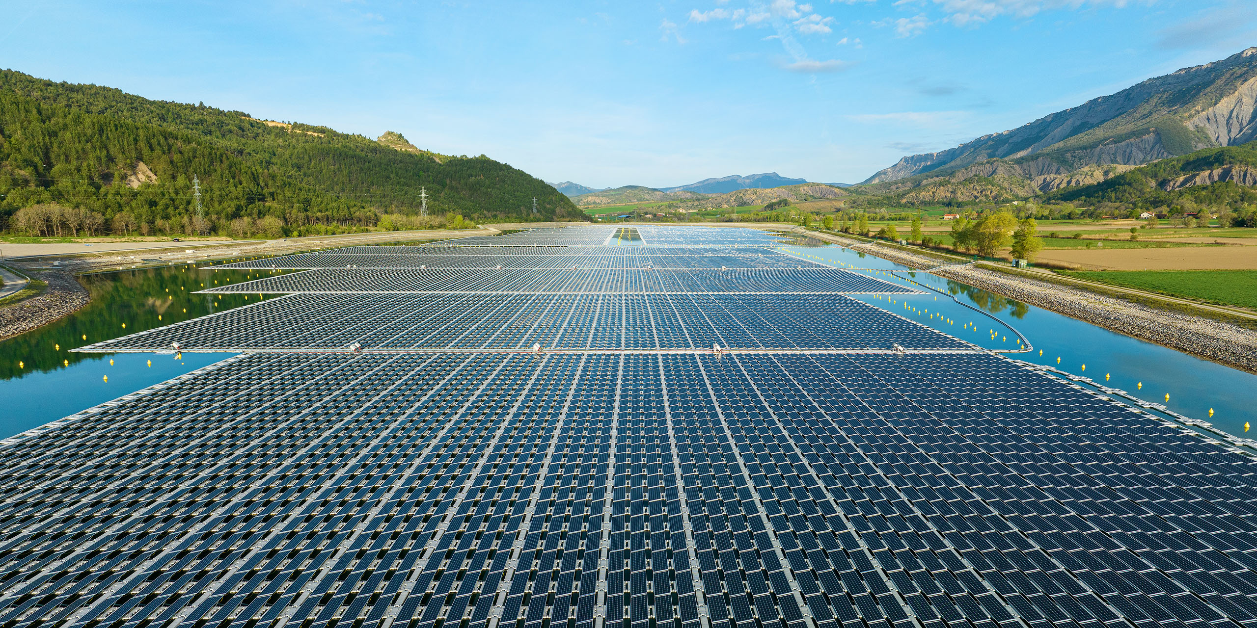 Ces 20 fermes solaires françaises font plus que créer de l'énergie, elles déclenchent un autre effet bénéfique inattendu