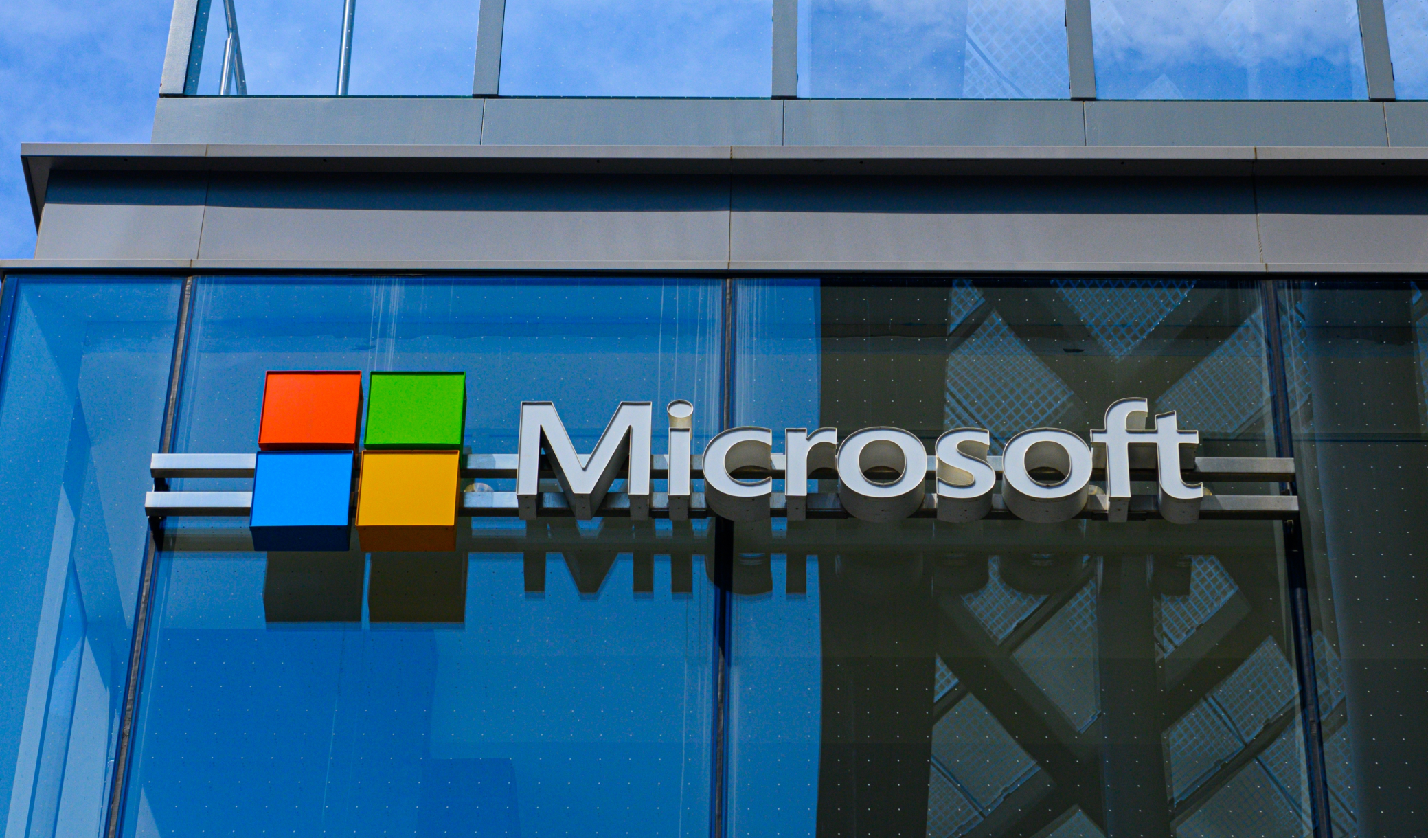 Un pirate utilisait des VPN en cascade pour rester anonyme, mais un numéro invisible Windows l'a trahit : votre PC l'a aussi
