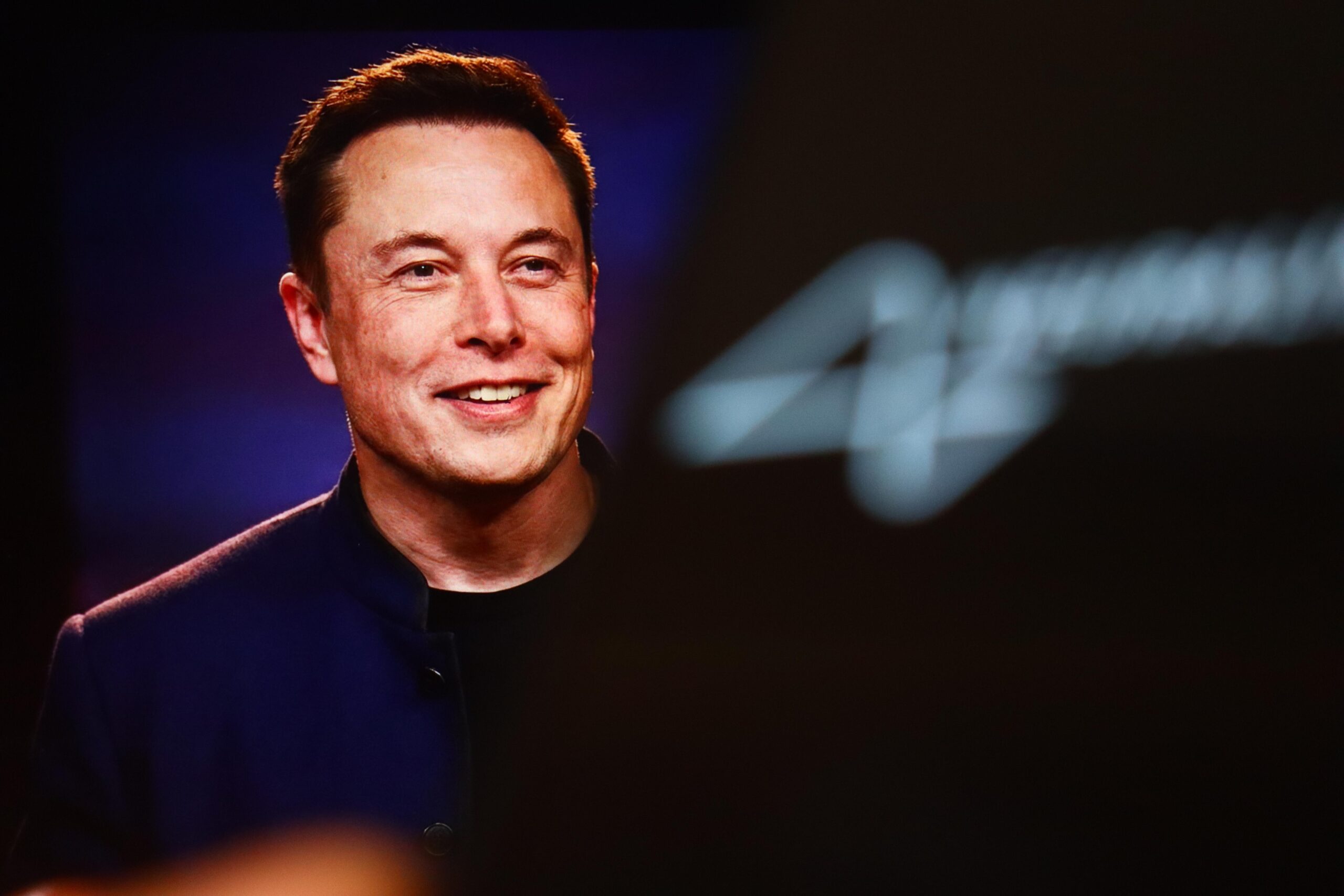 Elon Musk souhaite lever 40 milliards de dollars de dette pour acquérir des puces Nvidia destinées à ses data centers