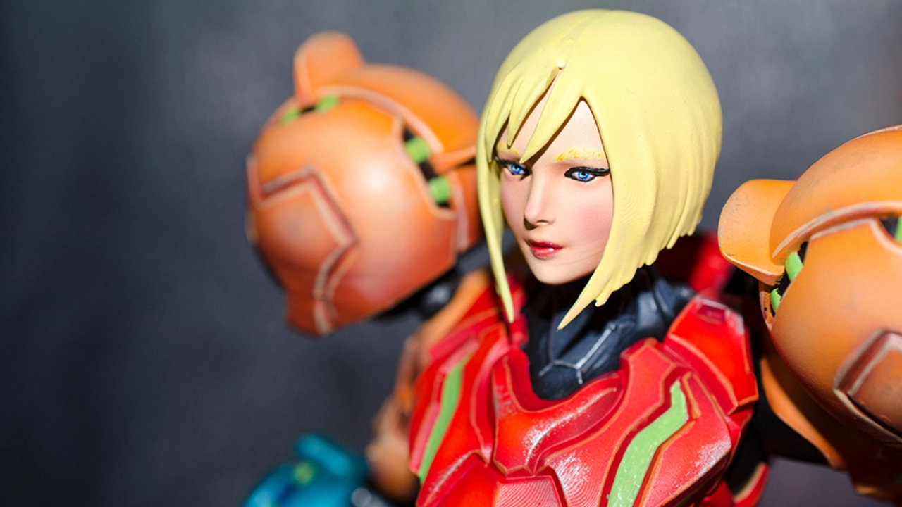 Figurine faite maison - Samus Aran de Metroid.