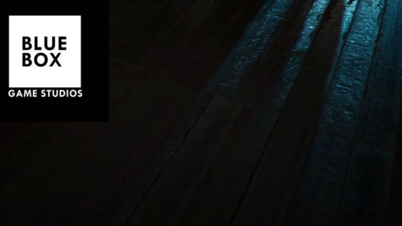 Abandoned retardé, les complotistes jubilent !