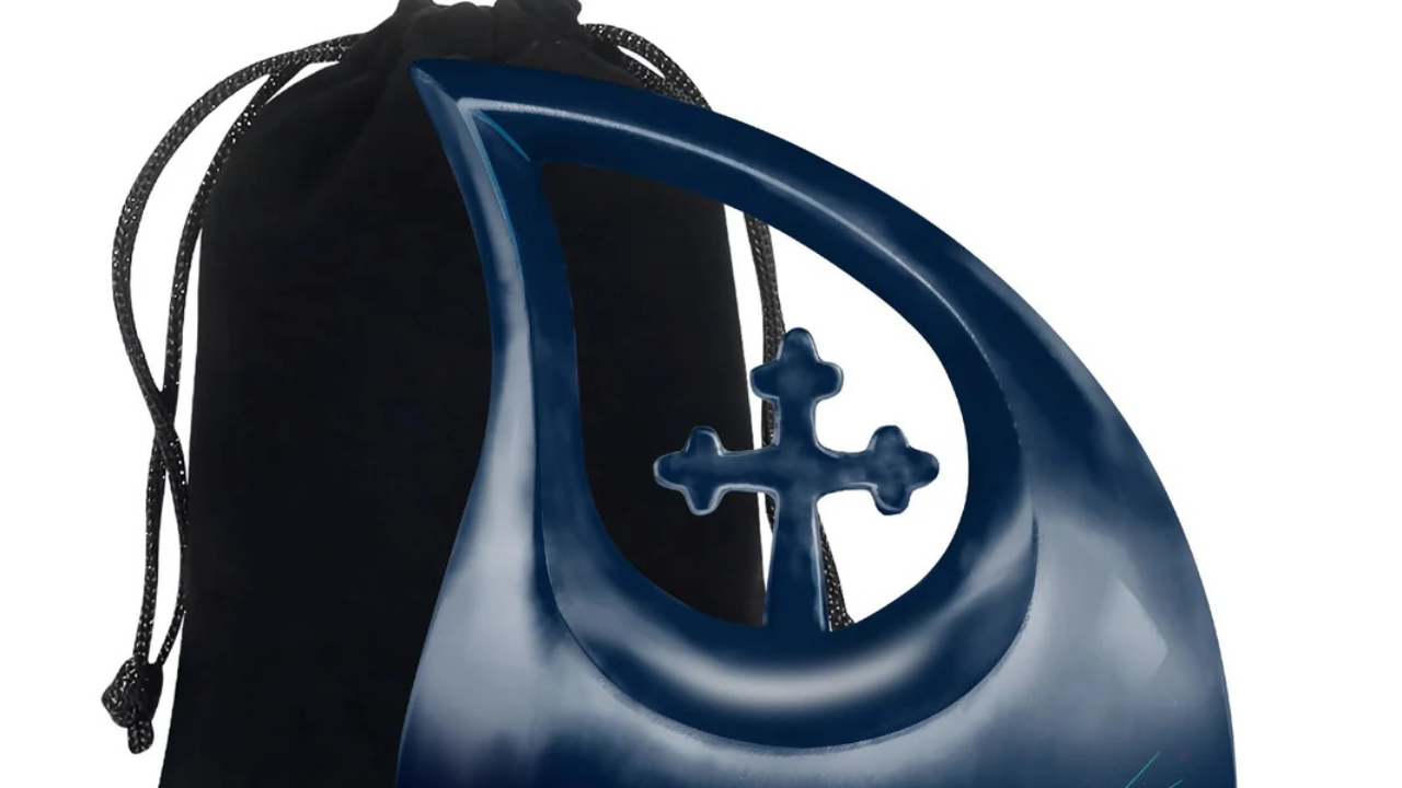 Honoring a Life: Choosing the Right Urn with Heart